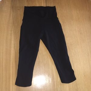 Women’s Capri Black Leggings